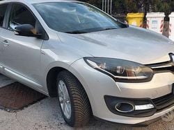 Grigio Usata 2015 Renault Mégane Tre volumi | 3950 € (Molto cara)