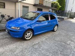 Usata 2001 Fiat Punto Tre volumi | 1650 € (Cara)