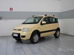 Giallo Usata 2011 Fiat Panda 4x4 Climbing Due volumi | 6500 € (Buon prezzo)