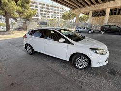 Usata 2014 Ford Focus Titanium Tre volumi | 5300 € (Cara)