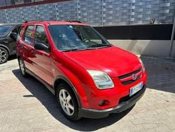 Rosso Usata 2004 Suzuki Ignis Tre volumi | 1200 € (Buon prezzo)