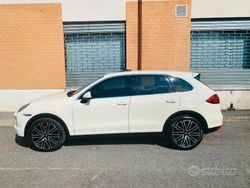 Bianco Usata 2011 Porsche Cayenne SUV | 18.000 €