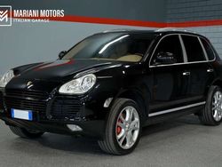 Basalt schwarz metallic Usata 2004 Porsche Cayenne Turbo SUV | 18.900 € (Cara)