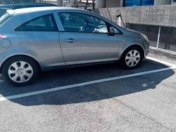 Bianco Usata 2009 Opel Corsa Tre volumi | 2500 € (Cara)