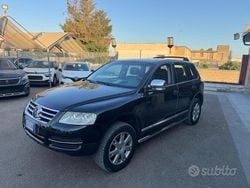 Nero Usata 2006 VW Touareg R SUV | 4490 € (Buon prezzo)