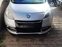 Usata 2016 Renault Scénic III LIMITED Monovolume | 4500 € (Buon prezzo)