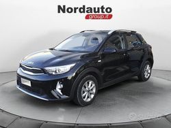 Grigio Usata 2022 Kia Stonic Urban SUV | 15.900 € (Cara)