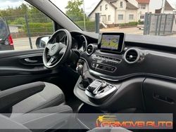 Grigio Usata 2017 Mercedes V200 Executive Monovolume | 43.700 €