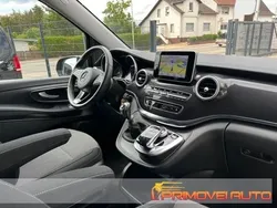 Grigio Usata 2017 Mercedes V200 Executive Monovolume | 43.700 €