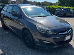 Grigio Usata 2016 Opel Astra Station wagon | 2900 € (Molto cara)