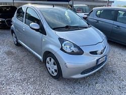 Argento Usata 2008 Toyota Aygo Due volumi | 3890 € (Buon prezzo)