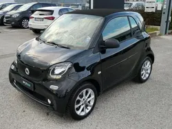 Nero Usata 2019 Smart ForTwo Coupé Due volumi | 14.700 € (Buon prezzo)