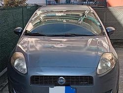 Grigio Usata 2004 Fiat Punto Tre volumi | 1800 €