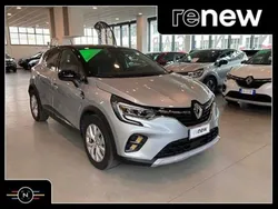 Grigio Usata 2022 Renault Captur Intens SUV | 20.600 € (Buon prezzo)