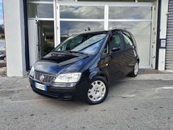 Nero lucido Usata 2009 Fiat Idea Monovolume | 3800 € (Buon prezzo)