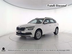 Bianco magnolia Usata 2022 Skoda Kamiq Ambition SUV | 15.900 € (Buon prezzo)