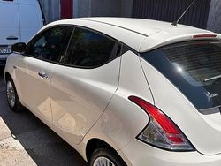 Bianco Usata 2018 Lancia Ypsilon Gold Due volumi | 8500 € (Ottimo prezzo)