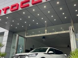 Bianco Usata 2021 Peugeot 2008 Allure SUV | 18.500 € (Molto cara)