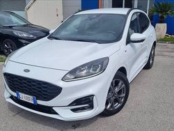 Bianco Usata 2022 Ford Kuga ST-Line SUV | 23.000 € (Buon prezzo)