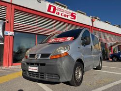 Argento Usata 2004 Renault Trafic Monovolume | 4900 € (Cara)
