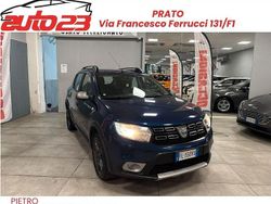 Blu Usata 2017 Dacia Sandero Tre volumi | 6499 € (Buon prezzo)