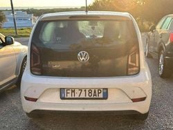 Bianco Usata 2017 VW up! Highline Due volumi | 10.000 € (Buon prezzo)