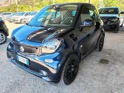 Blu Usata 2017 Smart ForTwo Coupé Prime Due volumi | 14.500 € (Buon prezzo)