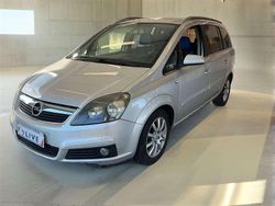 Argento Usata 2006 Opel Zafira Cosmo Monovolume | 5250 € (Cara)