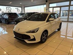 Bianco Nuova 2025 MG MG3 Comfort Due volumi | 17.900 € (Buon prezzo)