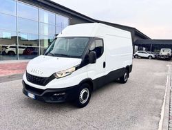 Bianco Usata 2021 Iveco Daily Furgone | 28.500 € (Molto cara)