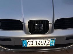 Grigio Usata 2002 Seat Leon Stella Tre volumi | 2200 € (Buon prezzo)
