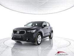 Onyx black Usata 2024 Volvo XC40 Core SUV | 37.400 € (Buon prezzo)