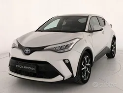 Pearl white Usata 2021 Toyota C-HR Comfort SUV | 19.900 € (Ottimo prezzo)