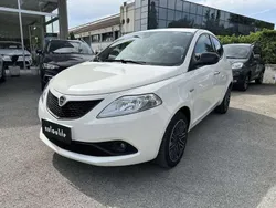 Bianco Usata 2019 Lancia Ypsilon Gold Due volumi | 10.550 € (Buon prezzo)