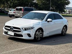 Bianco Usata 2021 Mercedes A180 Tre volumi | 25.700 € (Buon prezzo)