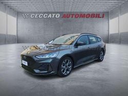 Grigio Usata 2023 Ford Focus ST-Line Station wagon | 18.109 € (Buon prezzo)