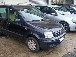 Nero Usata 2010 Fiat Panda Dynamic Tre volumi | 4600 € (Cara)