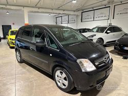 Nero Usata 2004 Opel Meriva Cosmo Monovolume | 2990 € (Buon prezzo)