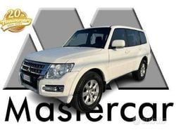 Bianco Usata 2016 Mitsubishi Pajero Instyle SUV | 18.900 € (Cara)