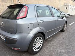 Grigio Usata 2011 Fiat Punto Evo Due volumi | 3000 € (Buon prezzo)
