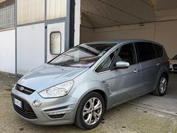 Grigio Usata 2011 Ford S-MAX Titanium Monovolume | 5500 € (Buon prezzo)