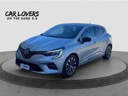Grigio chiaro Usata 2022 Renault Clio V Techno Due volumi | 16.990 € (Buon prezzo)