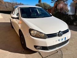 Bianco Usata 2012 VW Golf Highline Tre volumi | 8300 € (Buon prezzo)