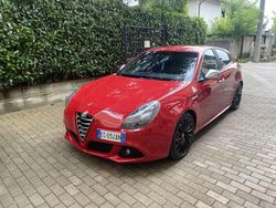 Rosso Usata 2011 Alfa Romeo Giulietta Quadrifoglio Verde Tre volumi | 9500 € (Cara)