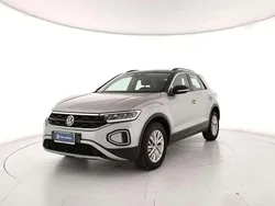 Argento Usata 2023 VW T-Roc Life SUV | 25.500 € (Buon prezzo)