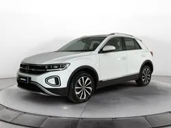 Bianco / pastello Usata 2022 VW T-Roc Style SUV | 26.400 € (Buon prezzo)