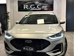 Argento Usata 2023 Ford Focus ST Station wagon | 19.900 € (Buon prezzo)