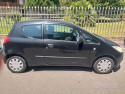 Nero Usata 2007 Mitsubishi Colt Tre volumi | 1900 € (Buon prezzo)