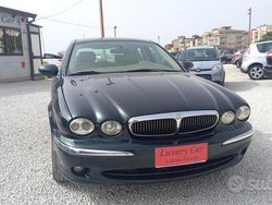 Nero Usata 2002 Jaguar X-type Executive Tre volumi | 1999 € (Ottimo prezzo)