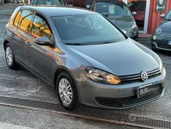 Grigio Usata 2011 VW Golf VI Tre volumi | 6750 € (Buon prezzo)